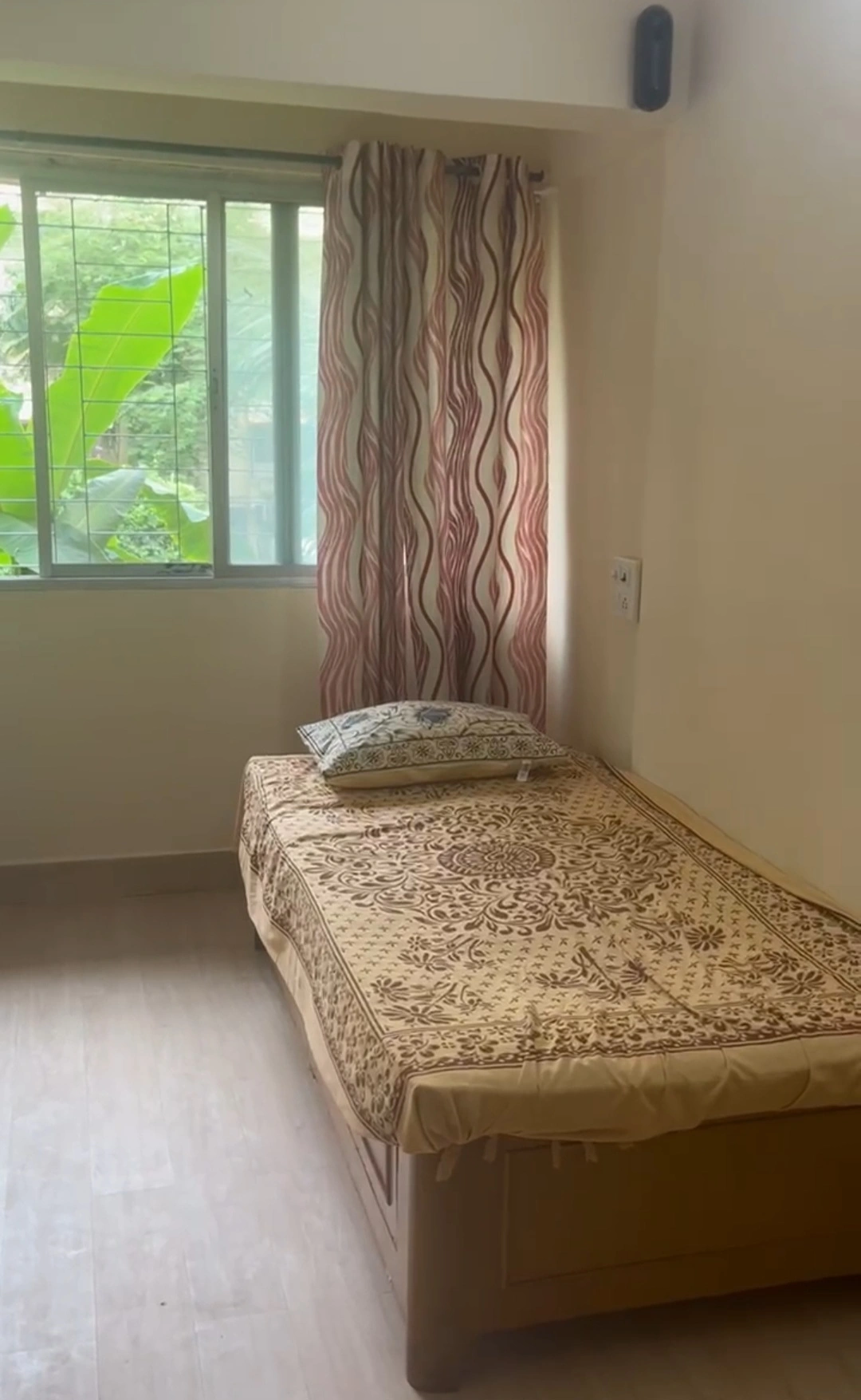 Double Sharing Room Girls only Flat for PG in Atlanta Building, Malad West