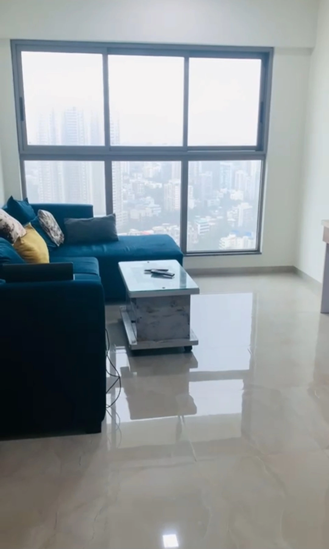 2 BHK Flat for Rent in Sheth Irene Tower, Malad West
