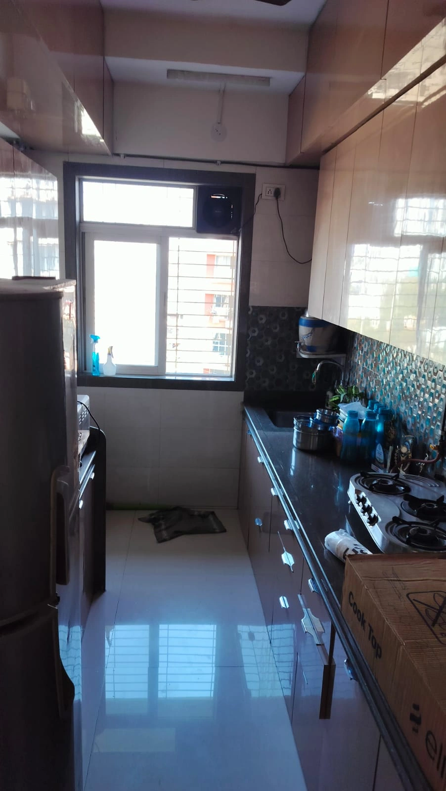 2 BHK Flat for Rent in SV Road, Goregaon West