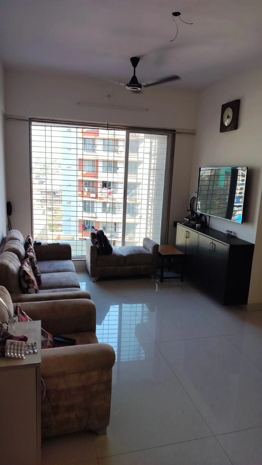 2 BHK Flat for Rent in SV Road, Goregaon West