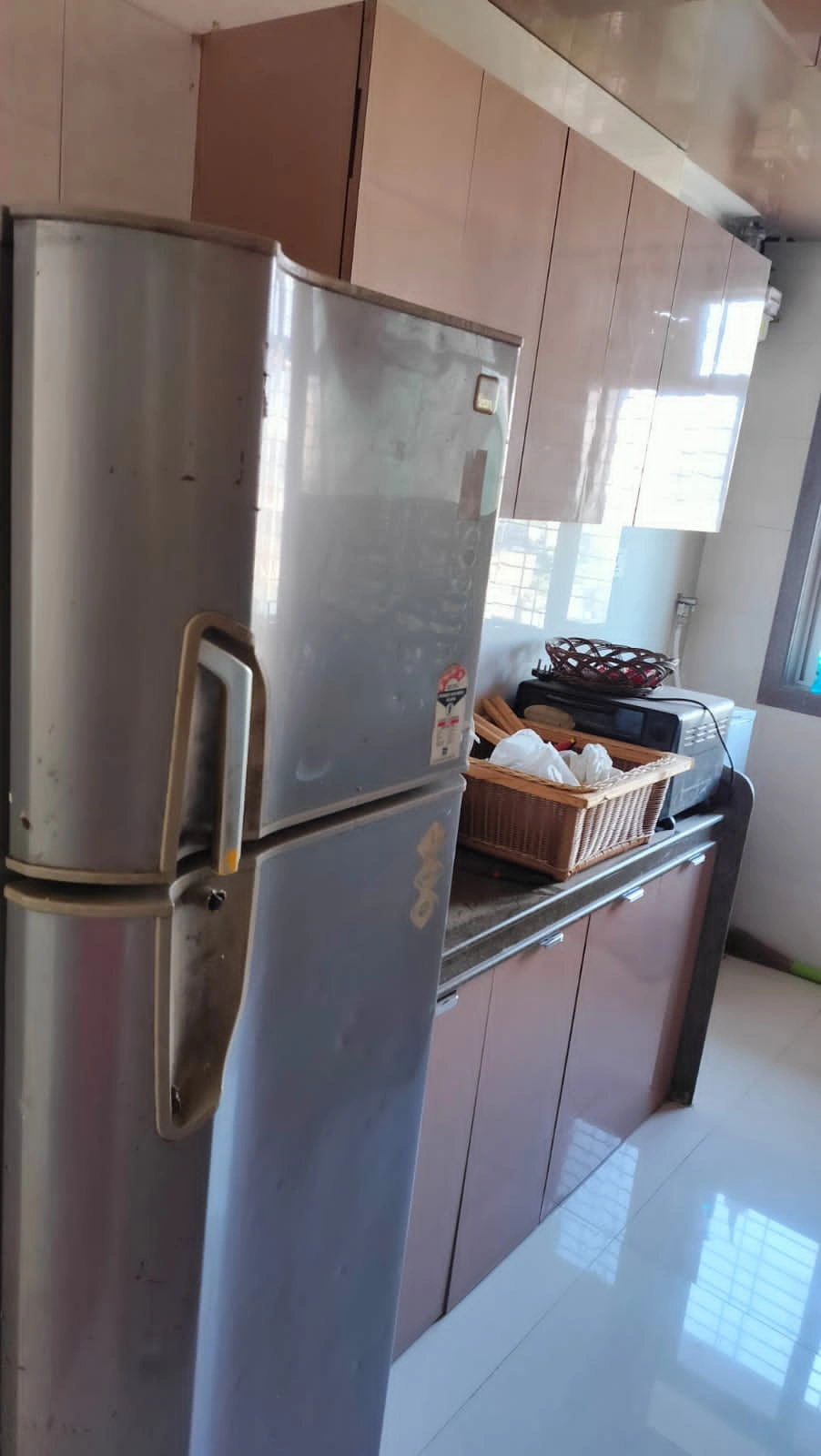 2 BHK Flat for Rent in SV Road, Goregaon West