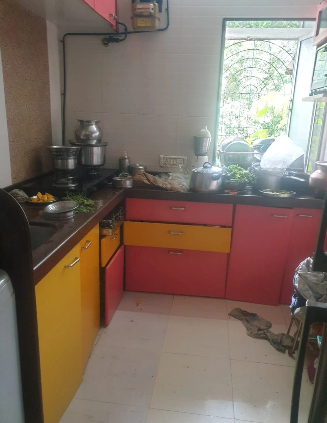 2 BHK Flat for Rent in Shiv Kriti Society , Malad West