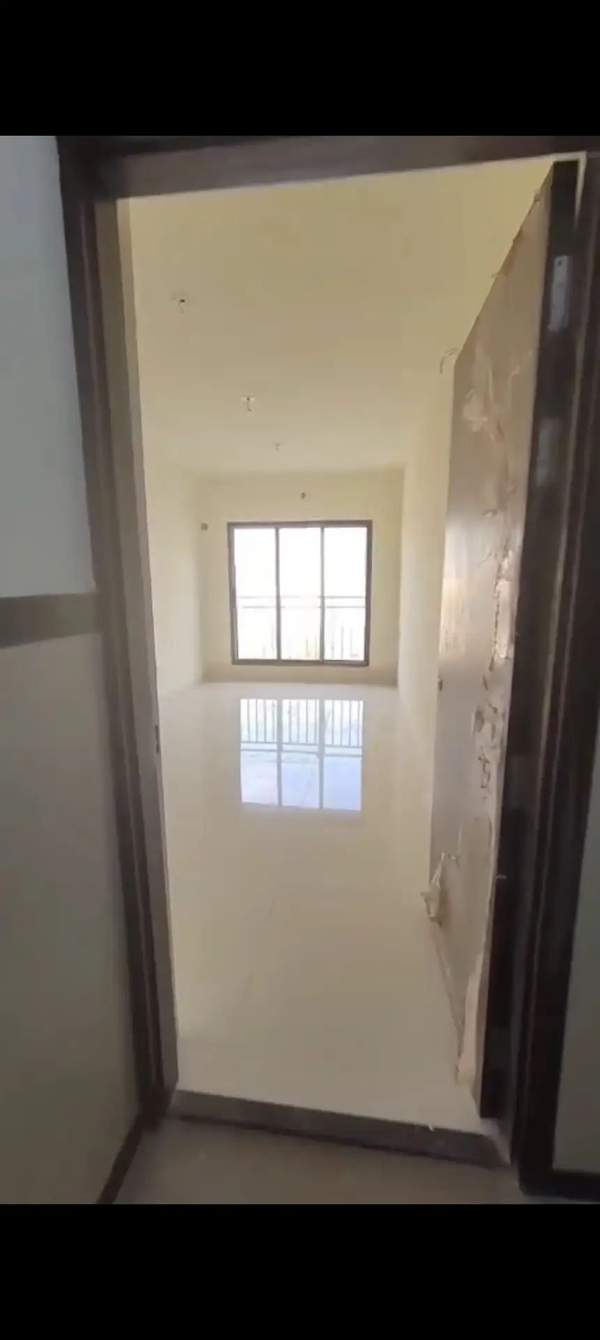 2 BHK Flat for Rent in Navrang Crystal Tower, Goregaon West