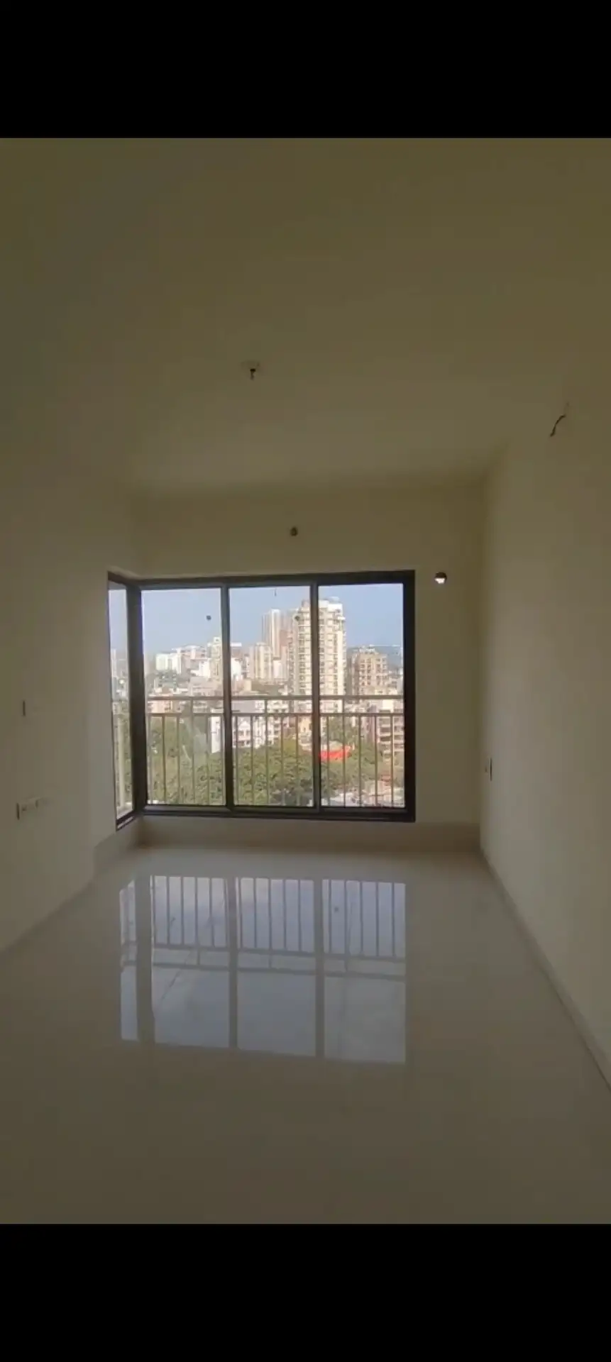 2 BHK Flat for Rent in Navrang Crystal Tower, Goregaon West