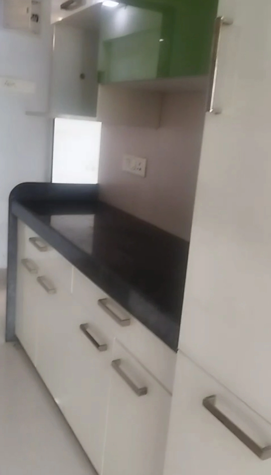 1 BHK Flat for Rent in Jayshree Arcade, Malad West