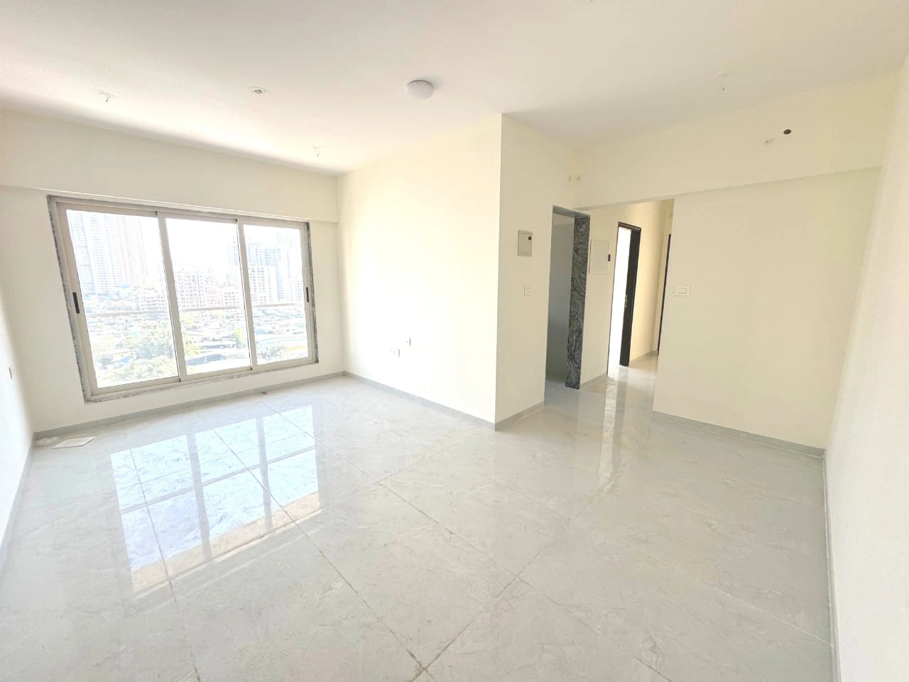 2.5 BHK Flat for Rent in Bharat Arize Tower, Goregaon West