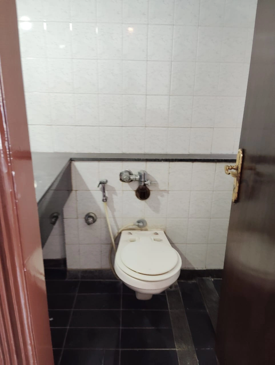 3 BHK Flat for Rent in Lakhchandi Apartment , Goregaon East