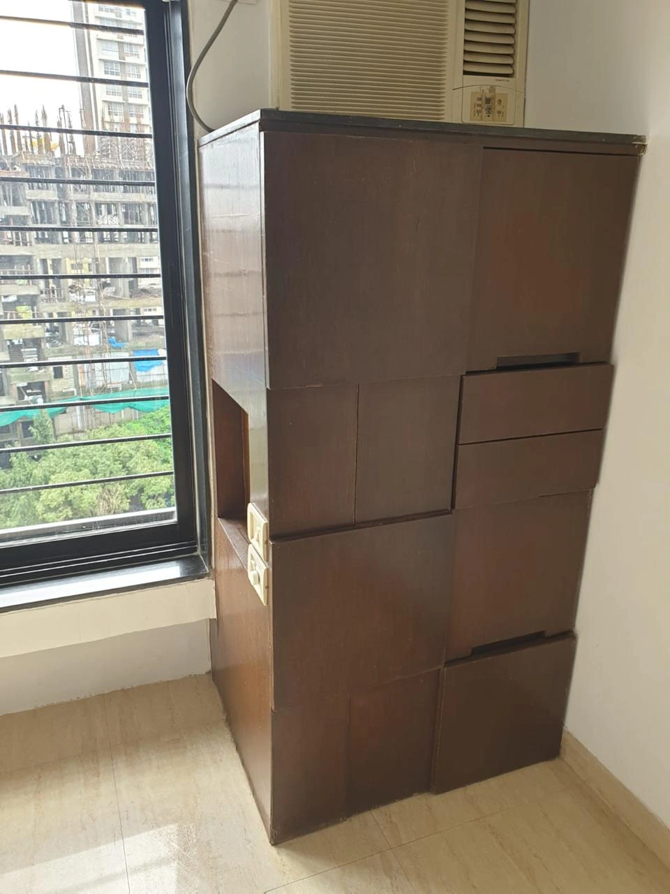 2 BHK Flat for Rent in Garden Estate Complex, Goregaon West