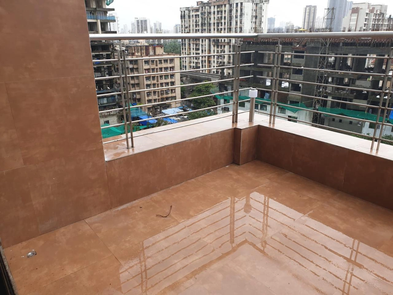 2 BHK Flat for Rent in Garden Estate Complex, Goregaon West