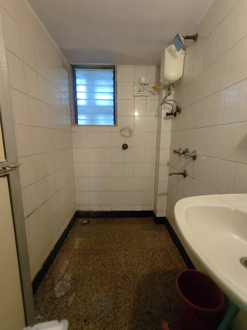 1RK Flat for Rent in Neelkamal Society, Malad West