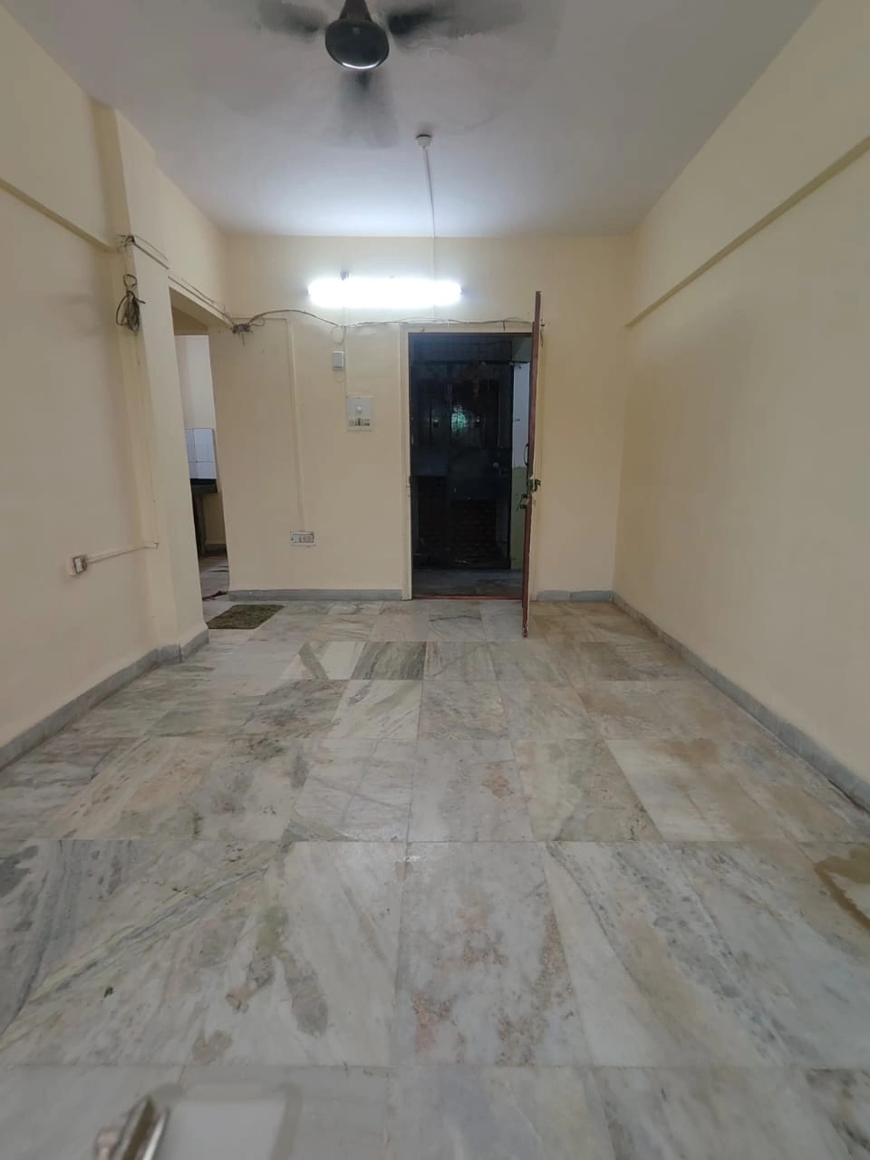 1RK Flat for Rent in Neelkamal Society, Malad West