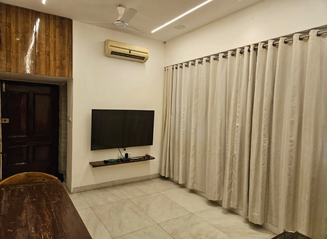 2 BHK Flat for Rent in Jawahar Nagar, Goregaon West