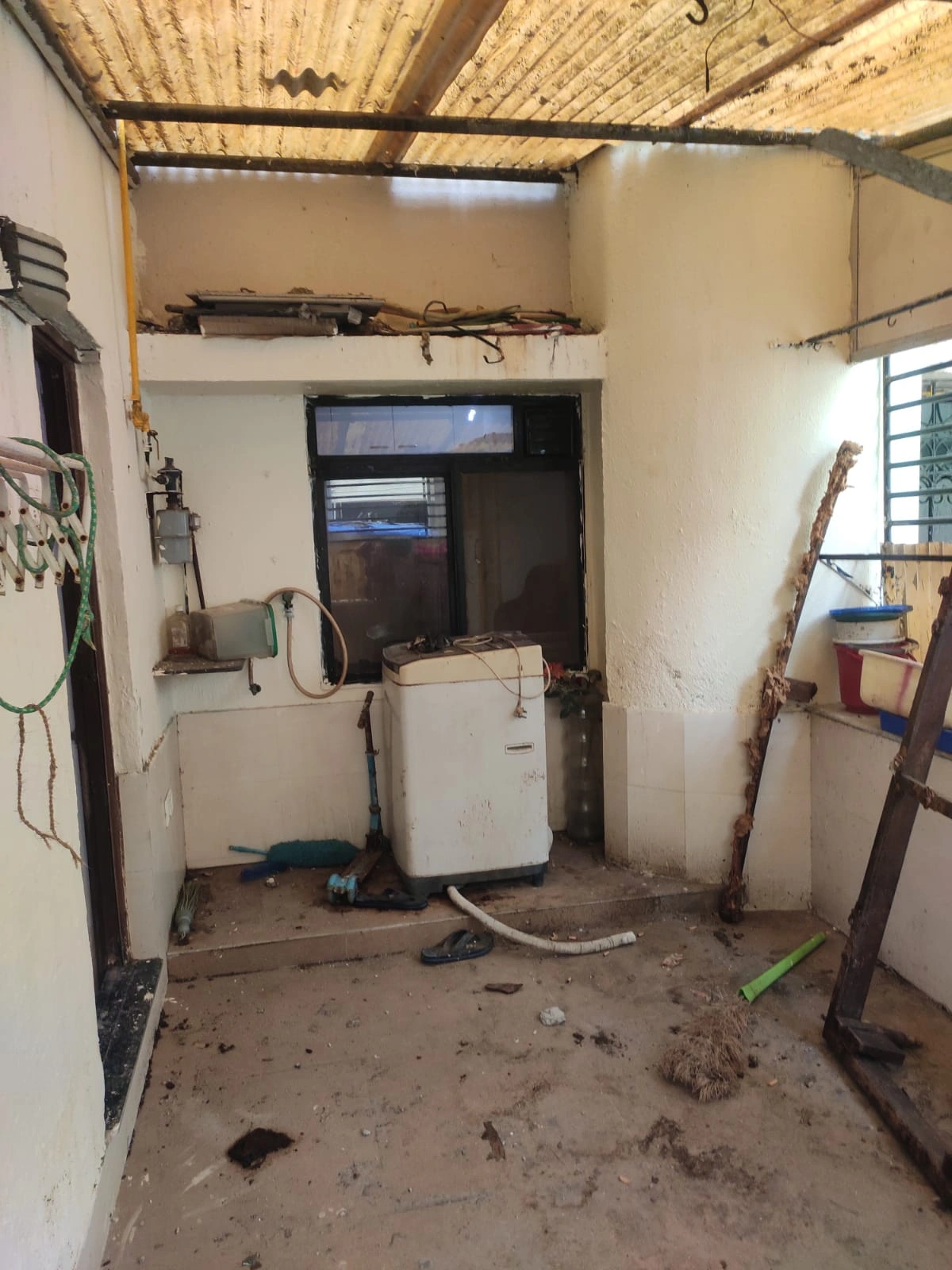 2 BHK Flat for Rent in Dheeraj Sagar Society, Malad West