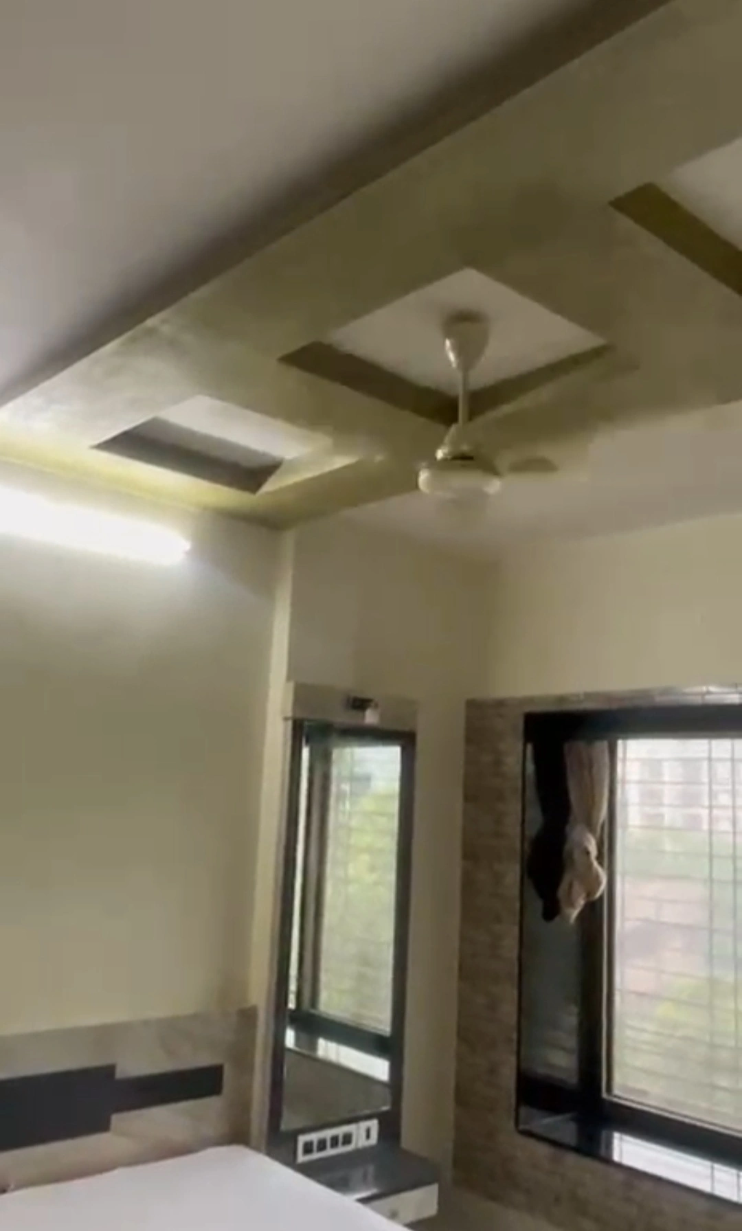 2 BHK Flat for Rent in Near Sarraf College, Malad West