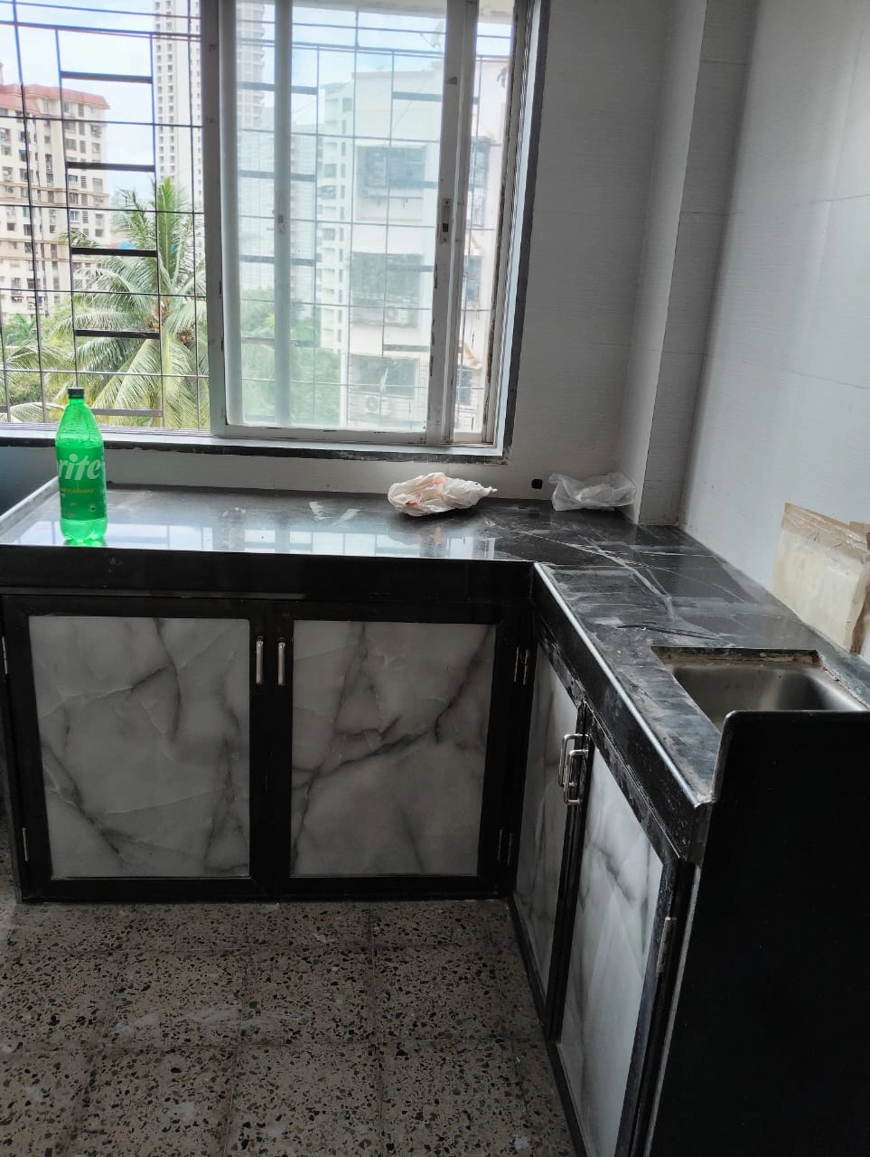 Studio apt Flat for Rent in Patidar Society , Malad West