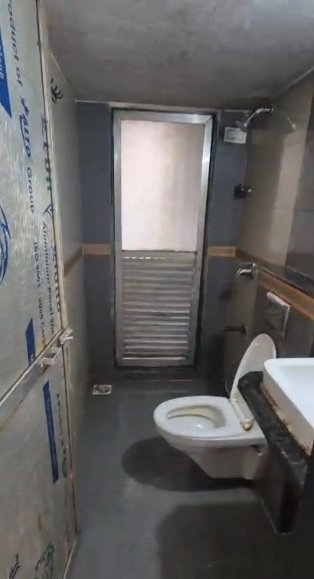 2 BHK Flat for Rent in Prabhat Tower, Goregaon West