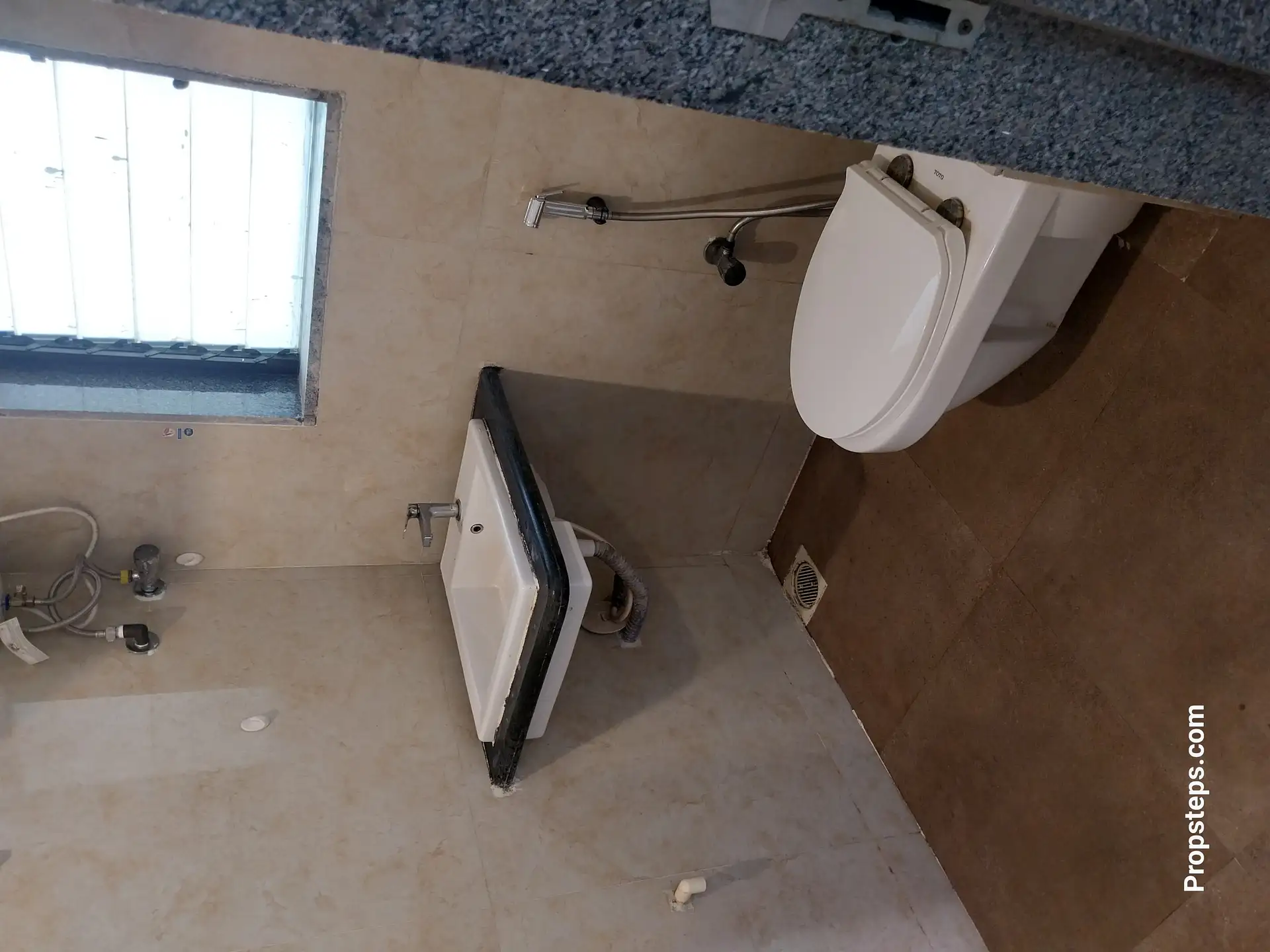 2 BHK Flat for Rent in Vashundhara Tower, Goregaon West