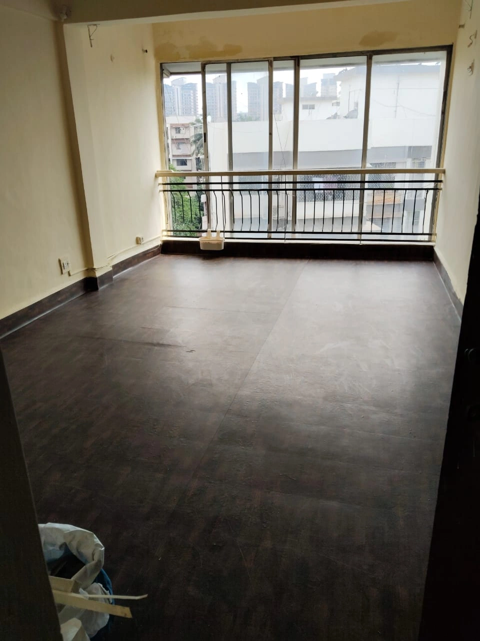1 BHK Flat for Rent in Lal Chappal Apartment , Malad West