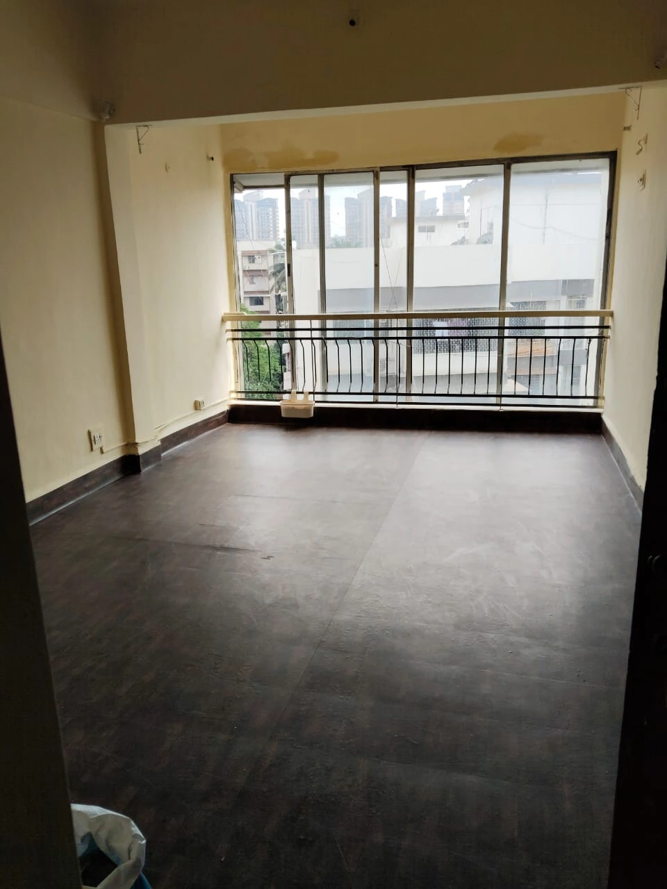 1 BHK Flat for Rent in Lal Chappal Apartment , Malad West