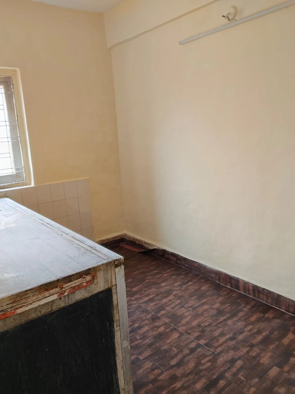 1 BHK Flat for Rent in Lal Chappal Apartment , Malad West