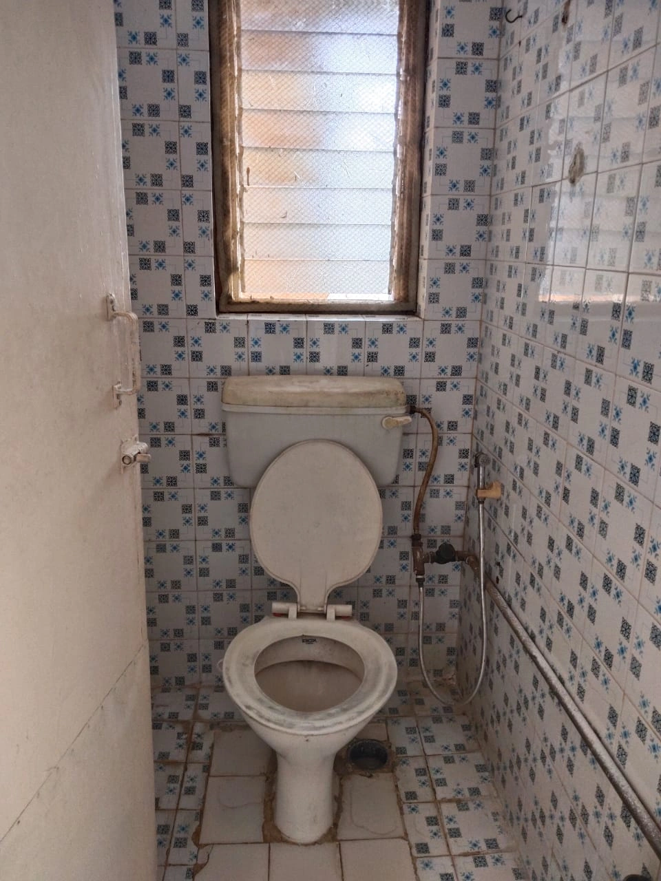 1 BHK Flat for Rent in Lal Chappal Apartment , Malad West