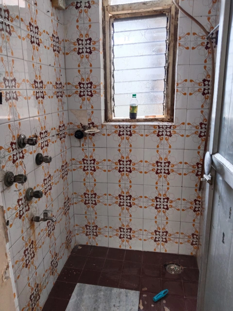 1 BHK Flat for Rent in Lal Chappal Apartment , Malad West
