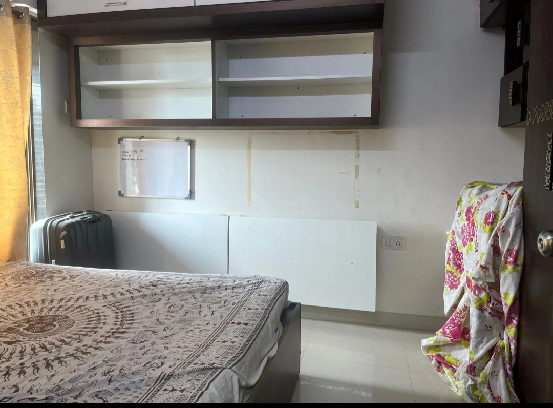 2 BHK Flat for Rent in Sethia Sea View, Goregaon West