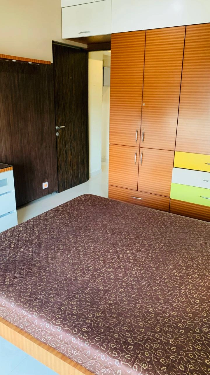 2 BHK Flat for Rent in Kabra Argentum Tower, Goregaon West