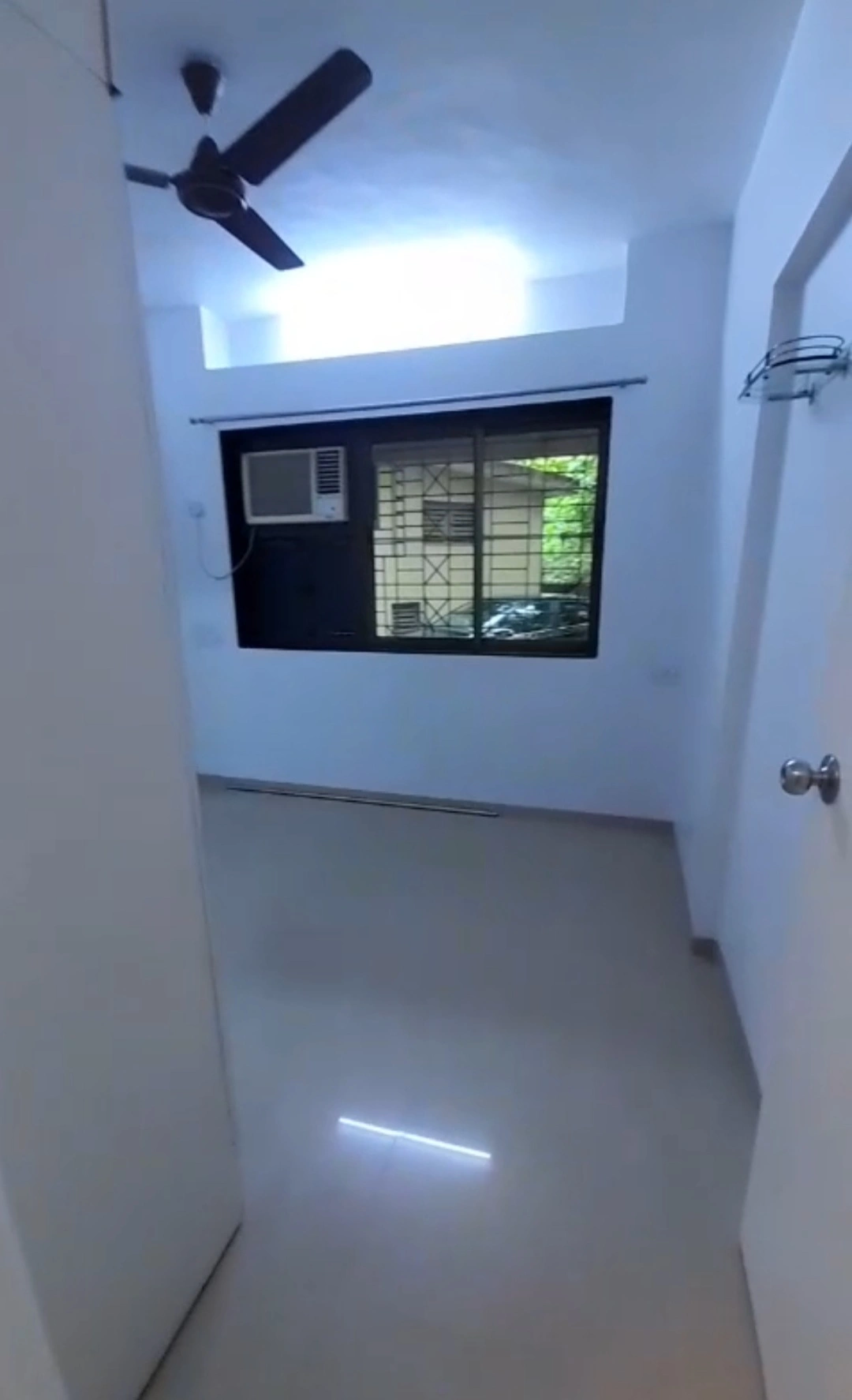 2 BHK Flat for Rent in Deshbandhu Society, Goregaon West