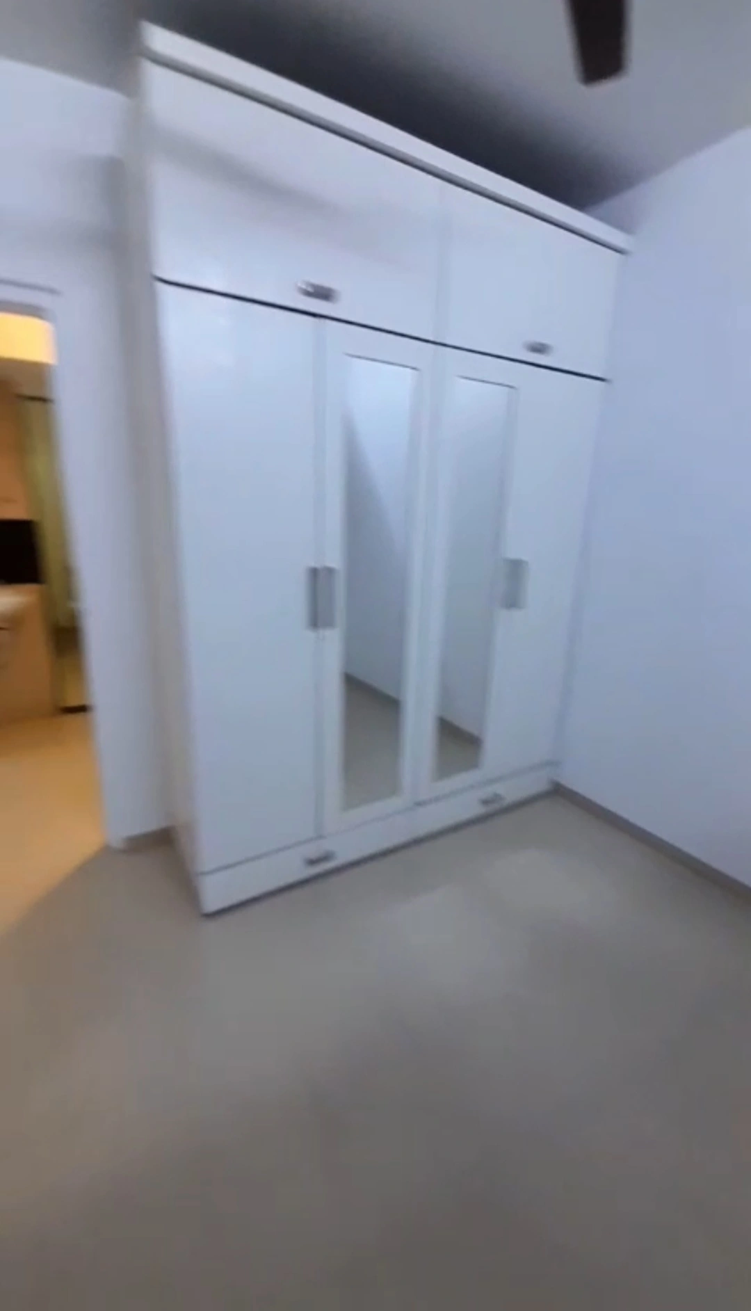 2 BHK Flat for Rent in Deshbandhu Society, Goregaon West