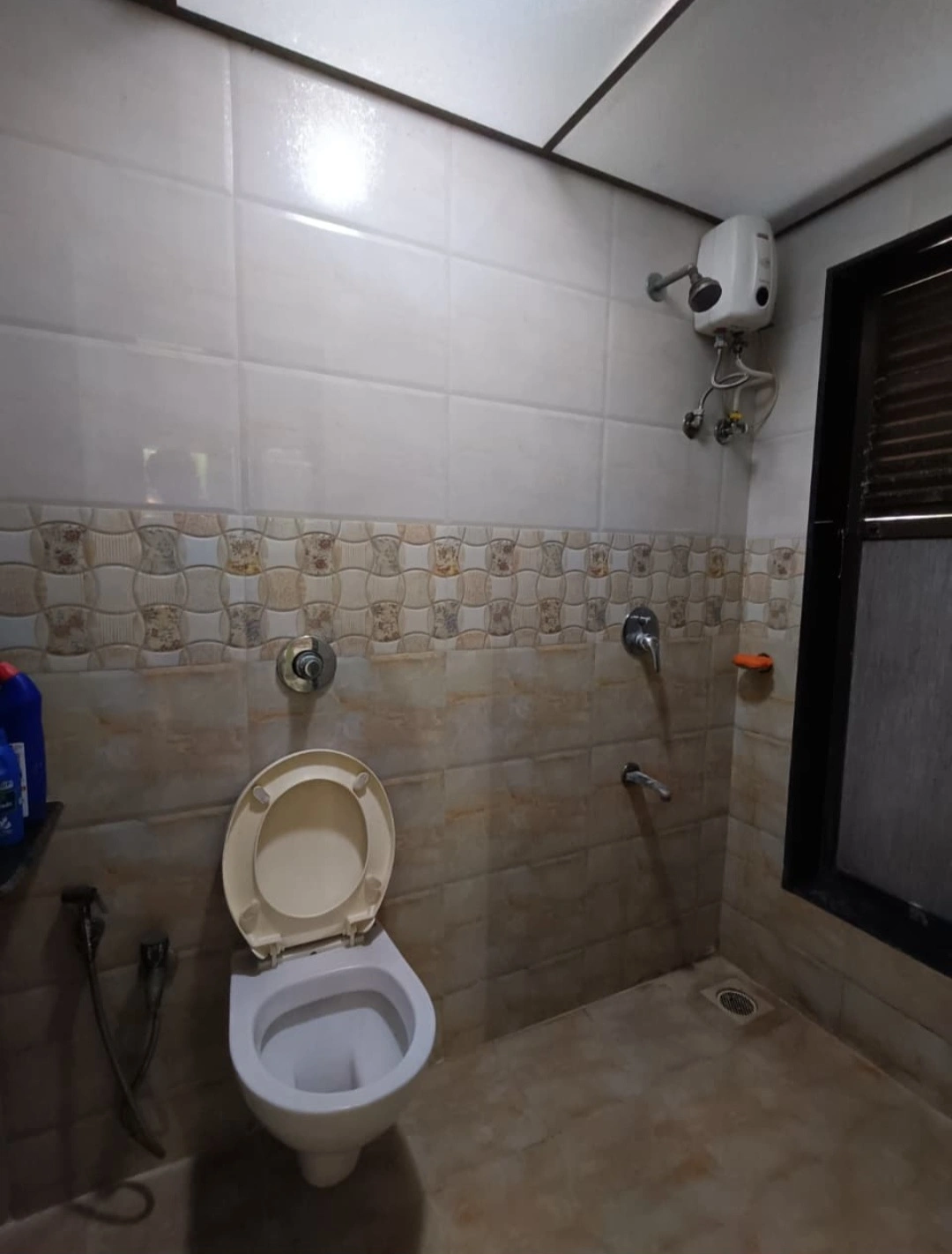 2 BHK Flat for Rent in Sethia Link View, Goregaon West