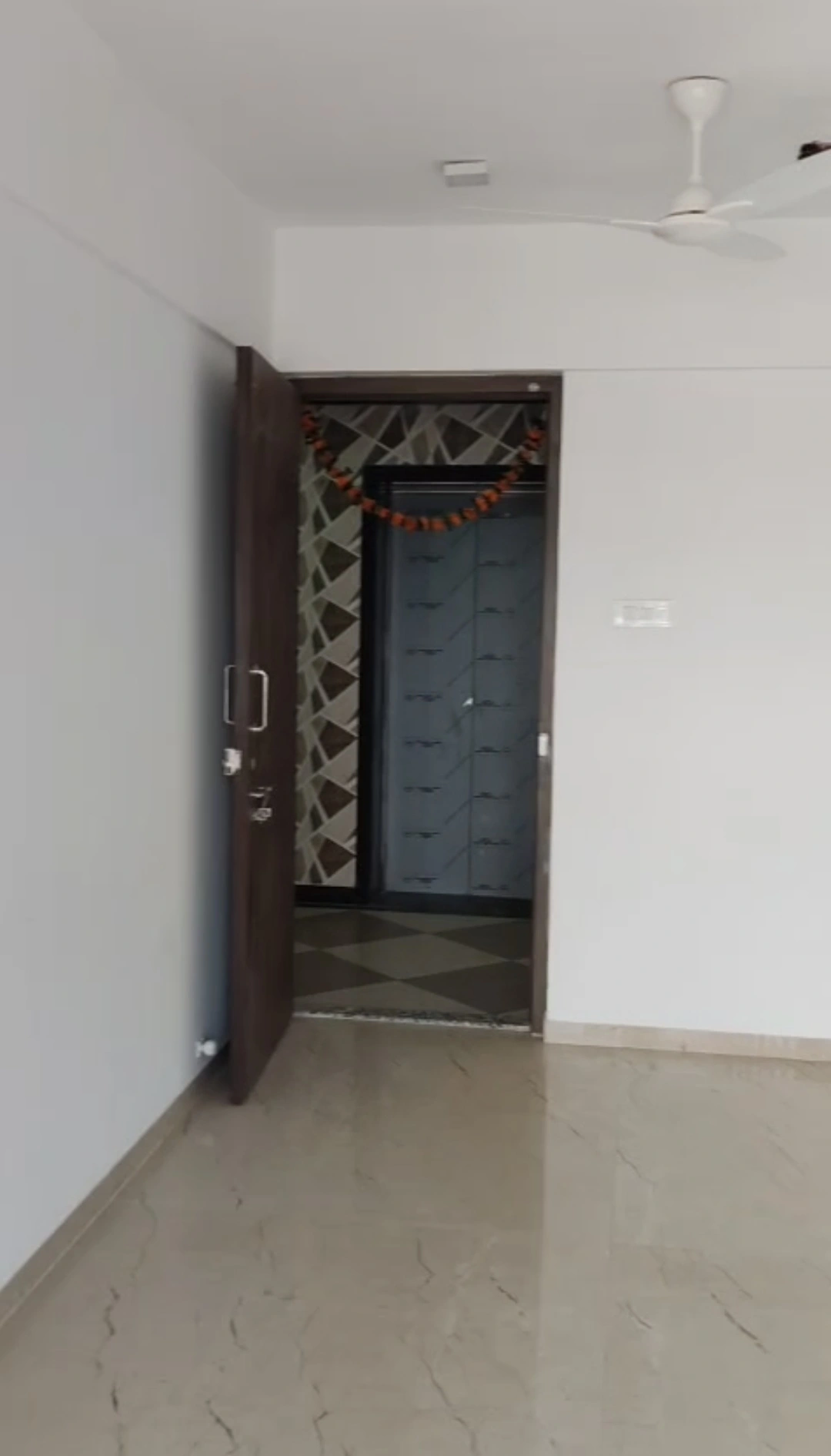 1 BHK Flat for Rent in Nemi Bhavan, Goregaon West