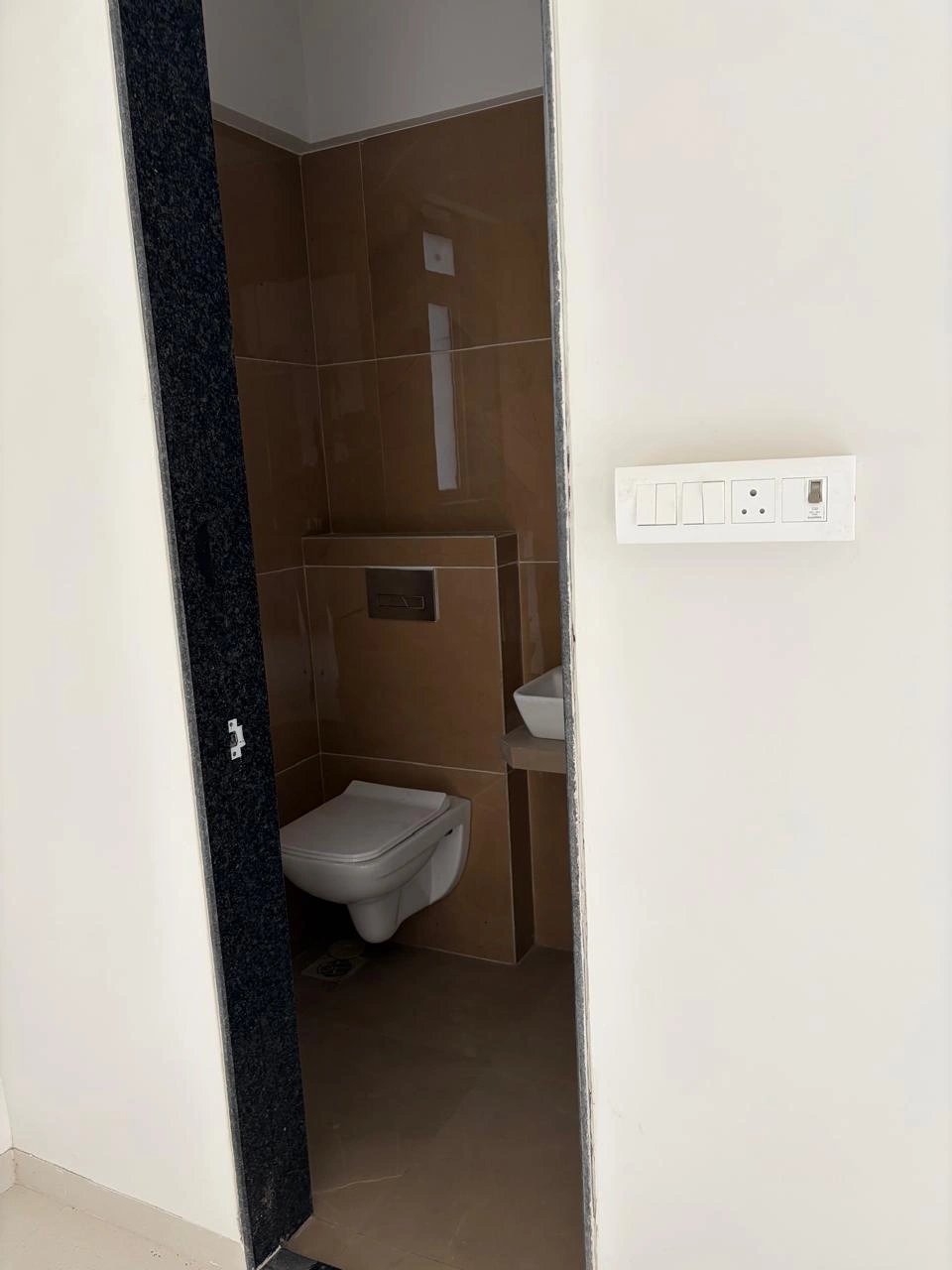 1 BHK Flat for Rent in Ami Zharana, Malad West