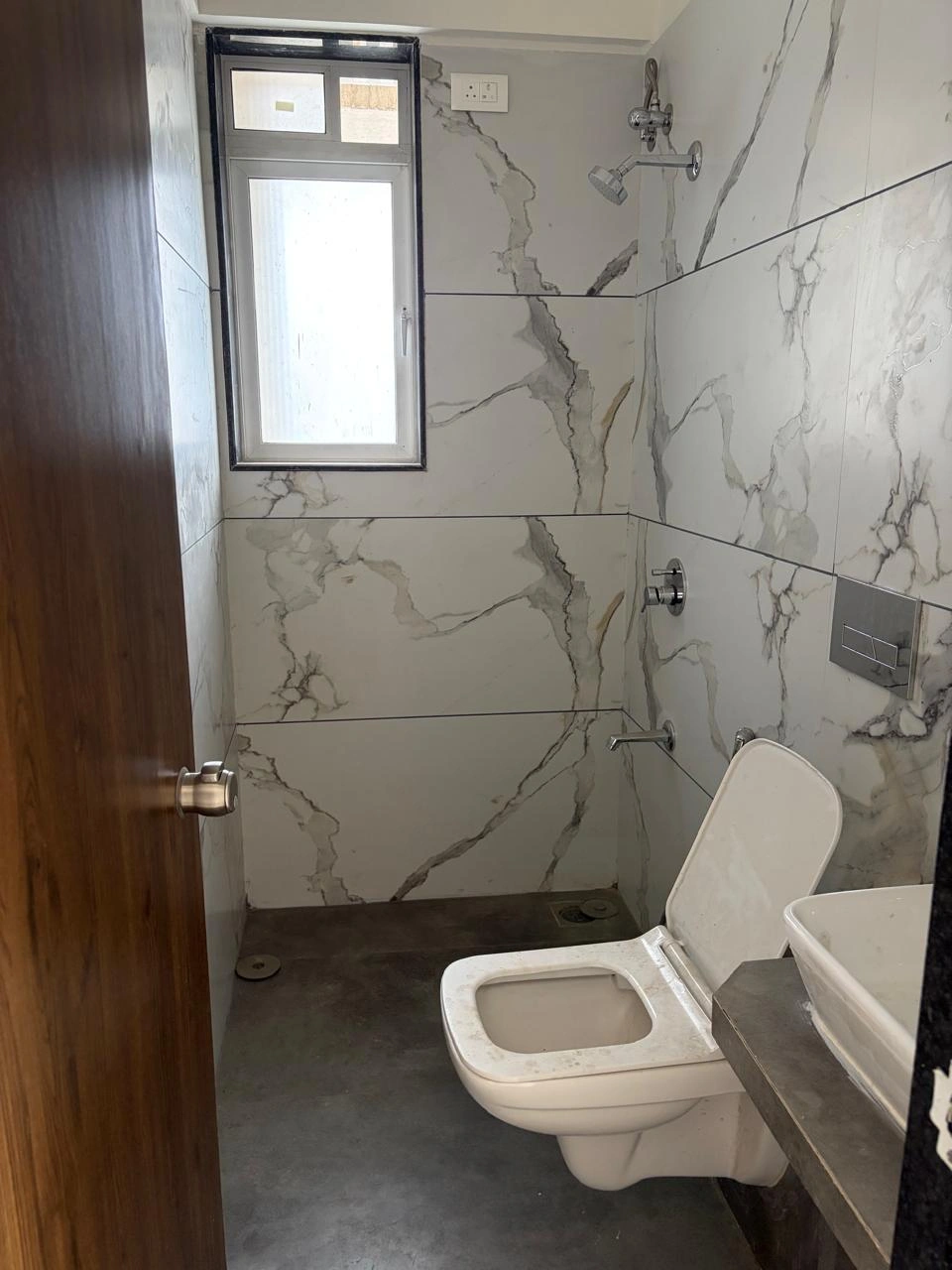 2 BHK Flat for Rent in Leela Shankar Tower, Goregaon West