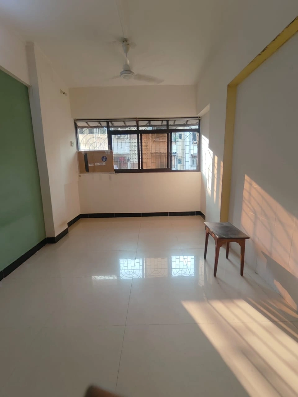 1 BHK Flat for Rent in Rishikesh Apartment, Malad West