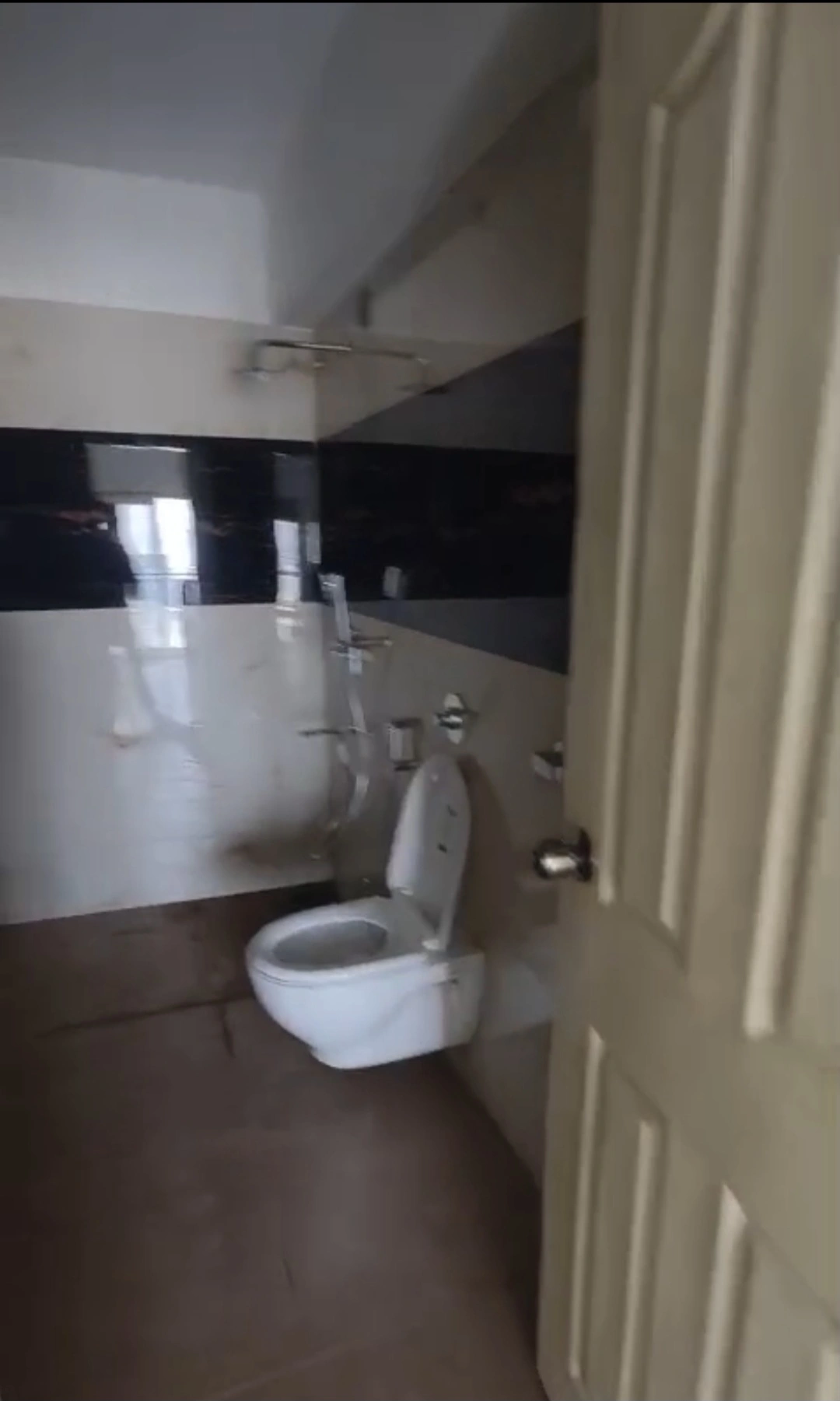 2 BHK Flat for Rent in New Mhada Complex , Goregaon West