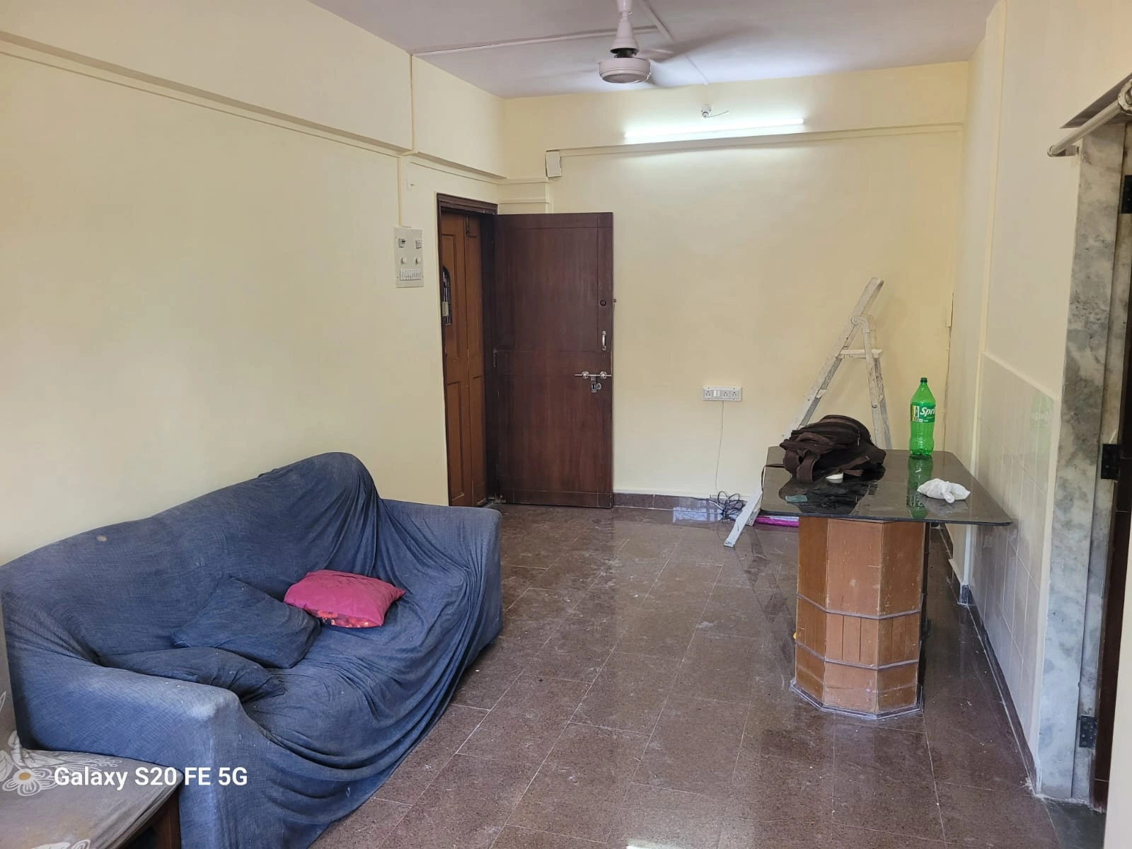 2 BHK Flat for Rent in Jal Niddhi Society, Goregaon West