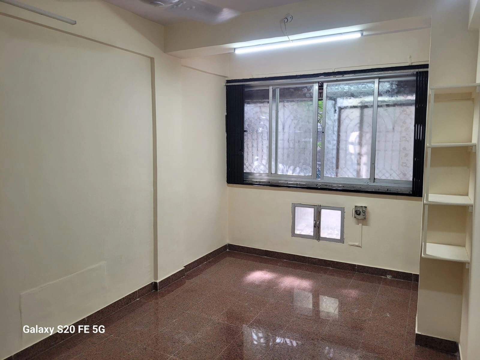 2 BHK Flat for Rent in Jal Nidhi Society, Goregaon West
