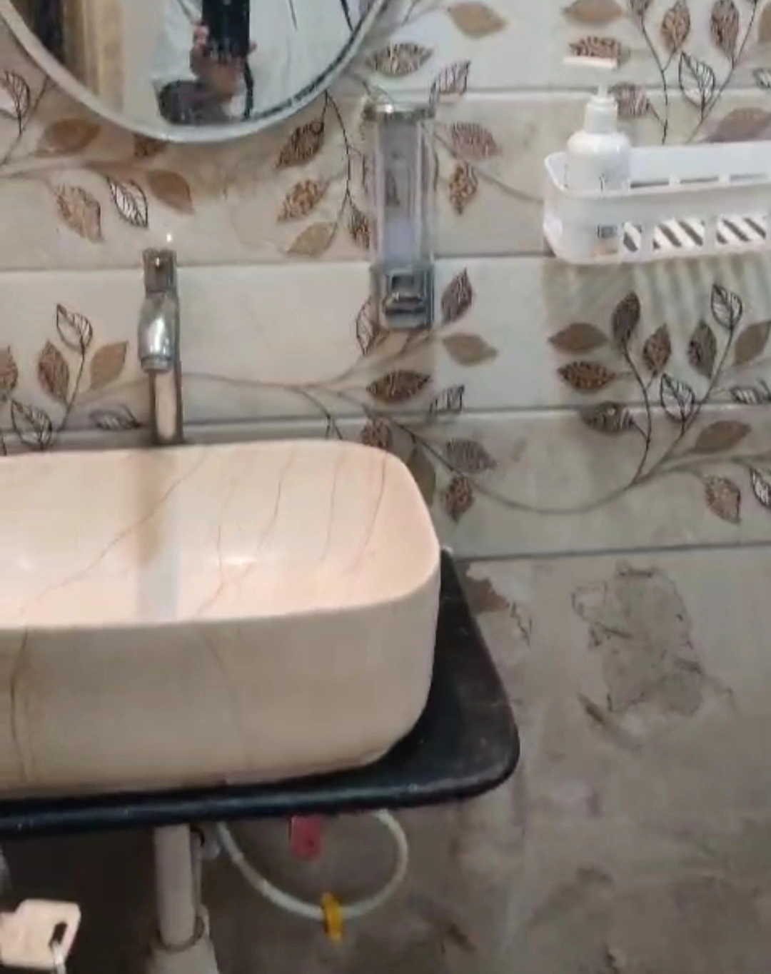 Studio apt Flat for Rent in Patidar Society , Malad West