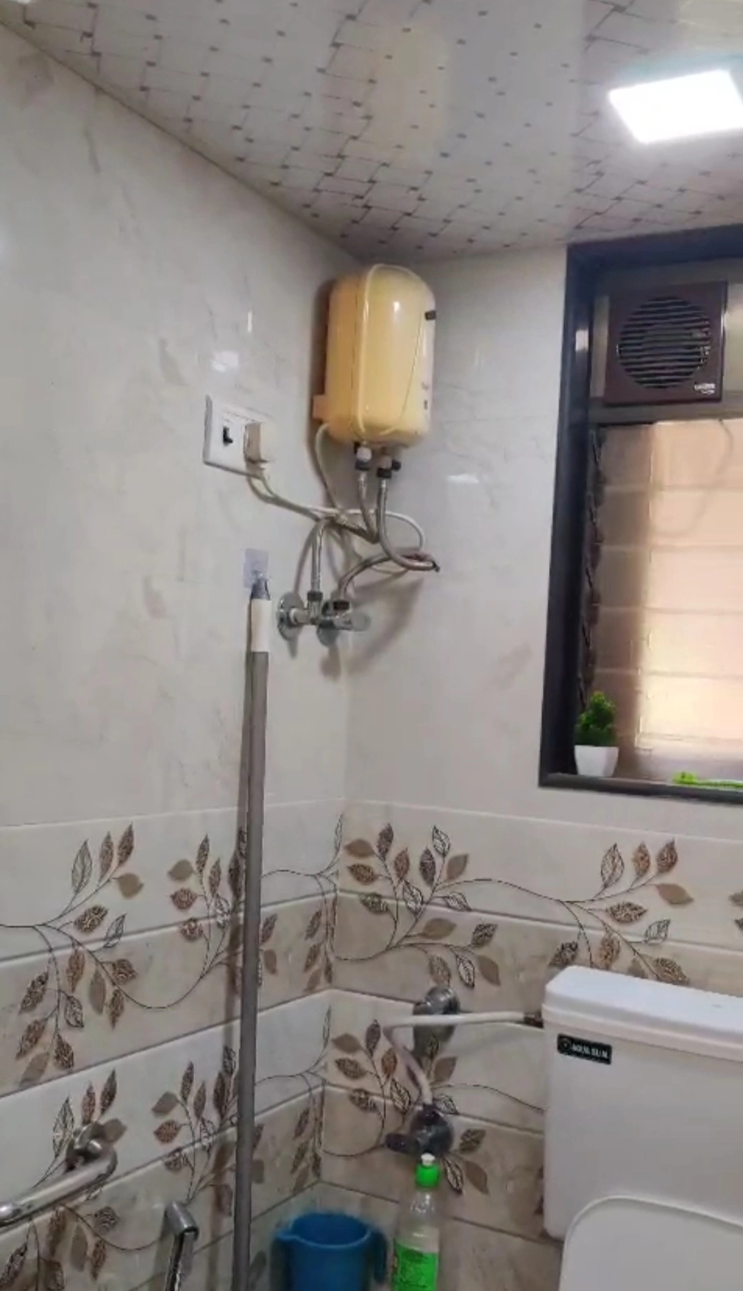 Studio apt Flat for Rent in Patidar Society , Malad West