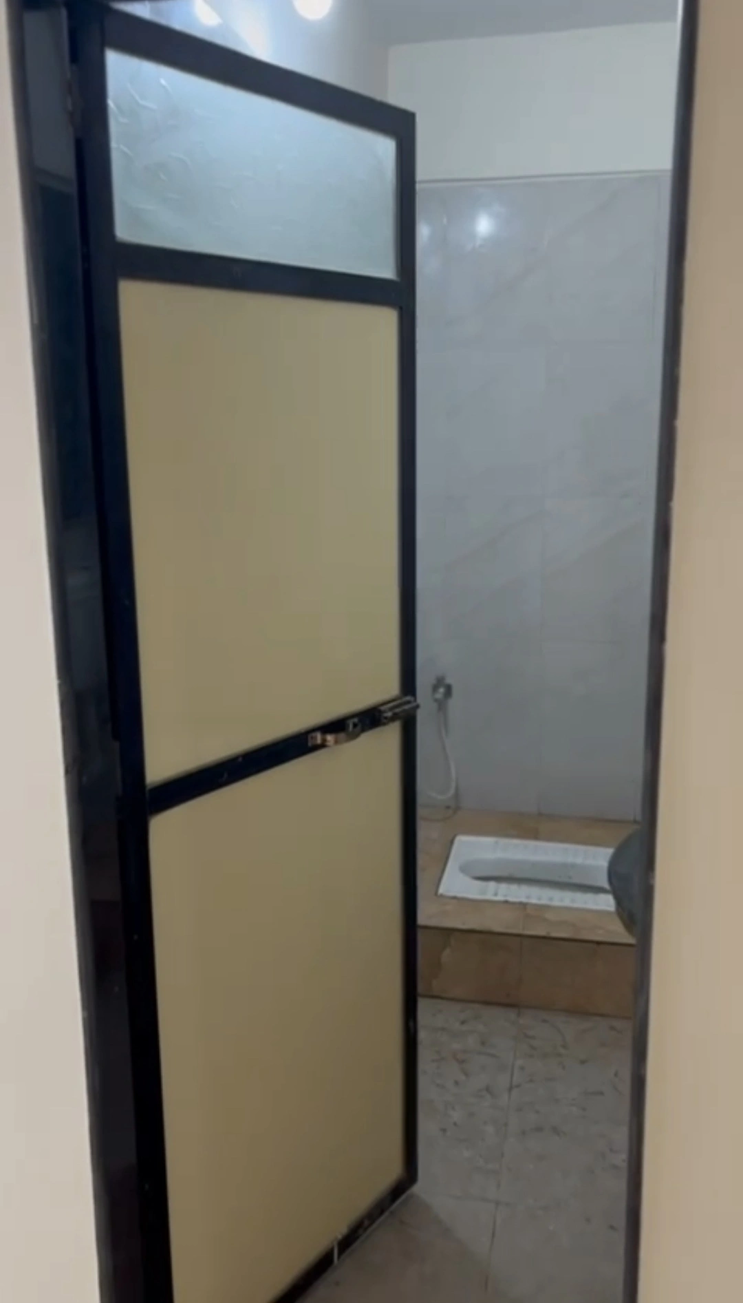 2 BHK Flat for Rent in New Mhada Complex , Goregaon West