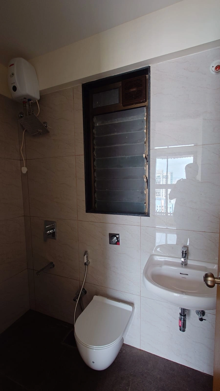 1 BHK Flat for Sale in 34 Park Chandak, Goregaon West