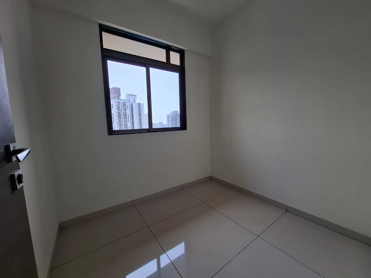 2 BHK Flat for Rent in Chandak 34 Park, Goregaon West