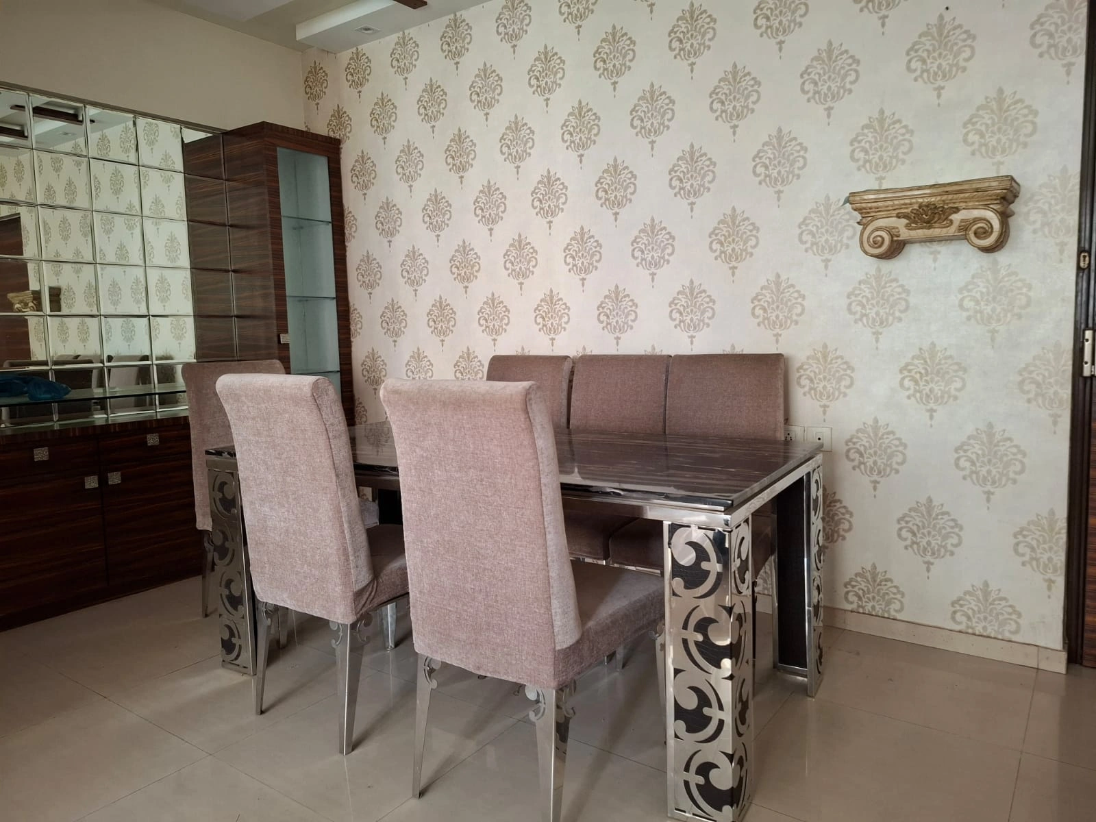 2 BHK Flat for Rent in Rustomjee Ozone, Goregaon West