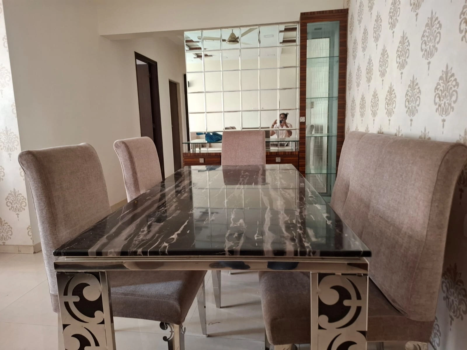2 BHK Flat for Rent in Rustomjee Ozone, Goregaon West