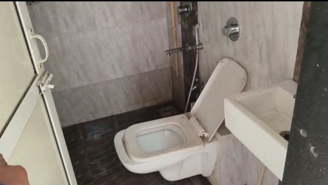 2 BHK Flat for Rent in Lotus Link Square Tower, Malad West