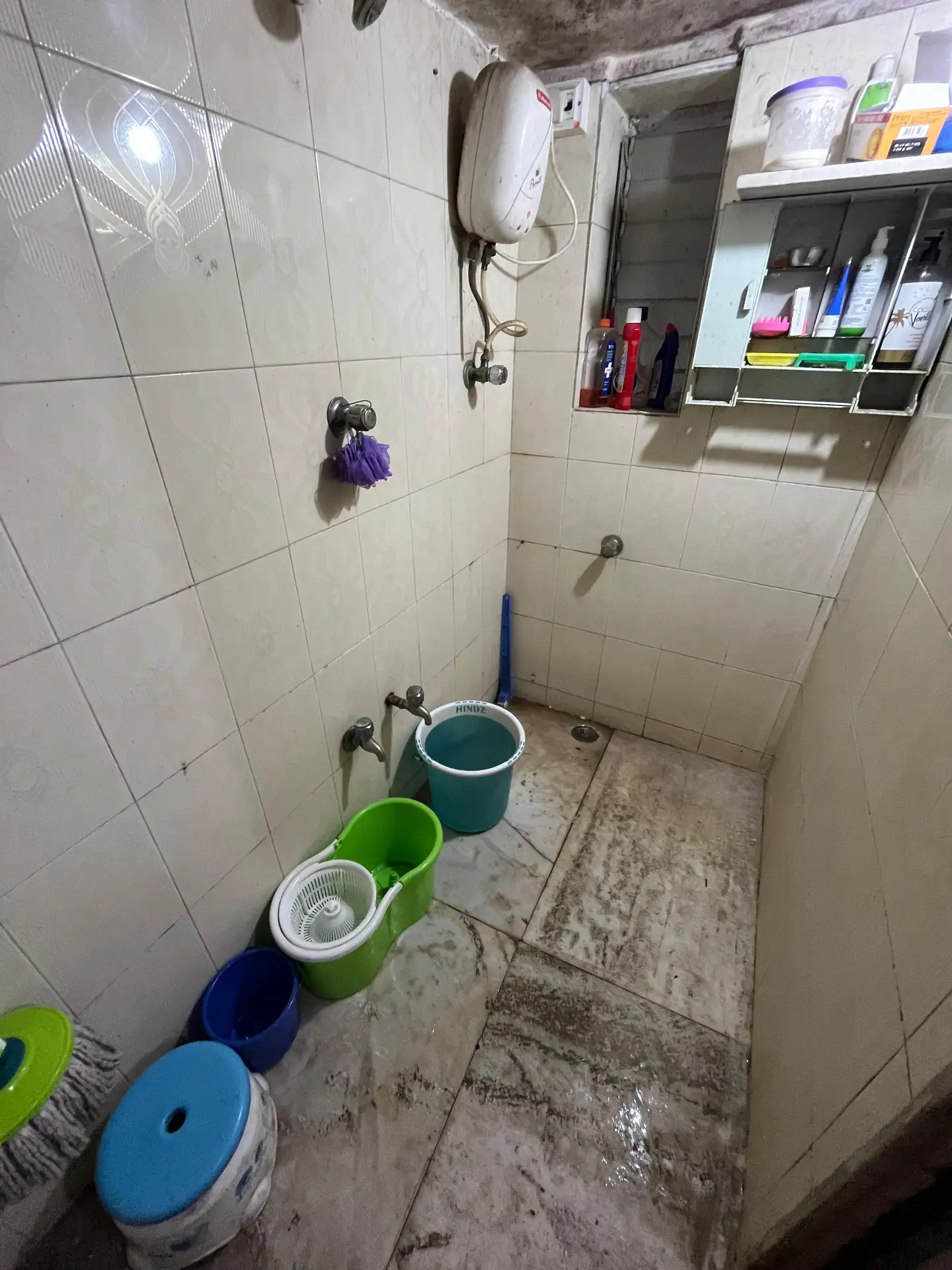 1 BHK Flat for Rent in Peru Baugh , Goregaon East