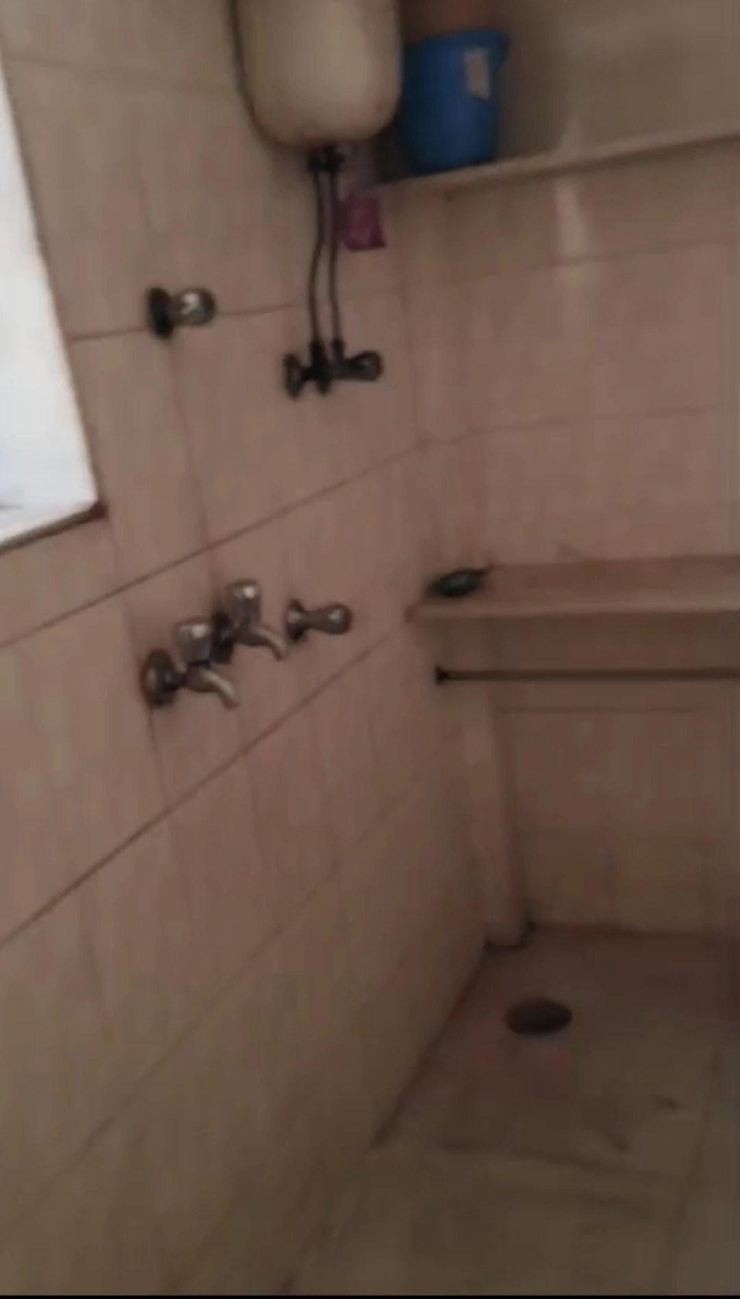 2 BHK Flat for Rent in Bhanumati Complex, Goregaon West