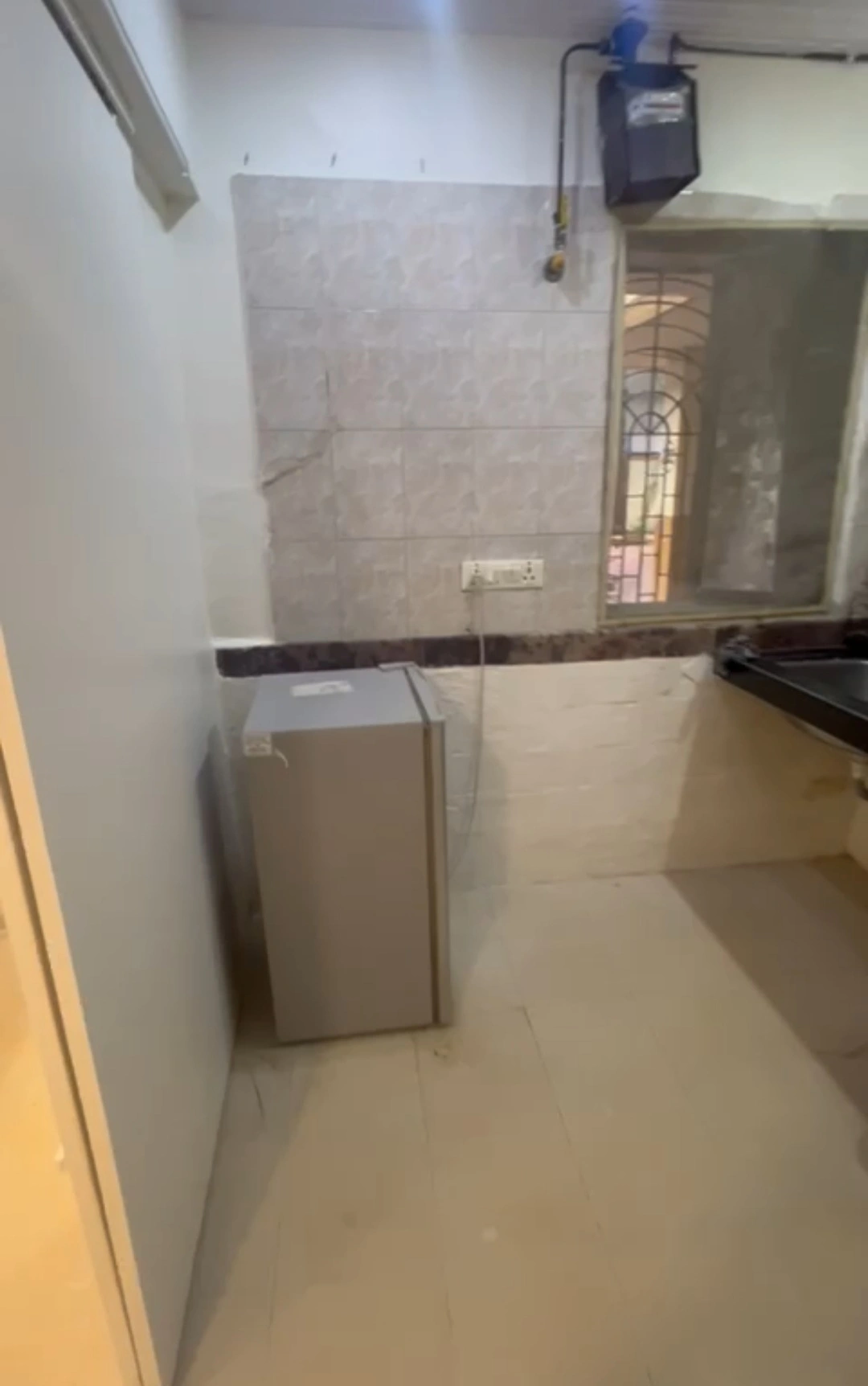 1RK Flat for Rent in China Link, Malad West
