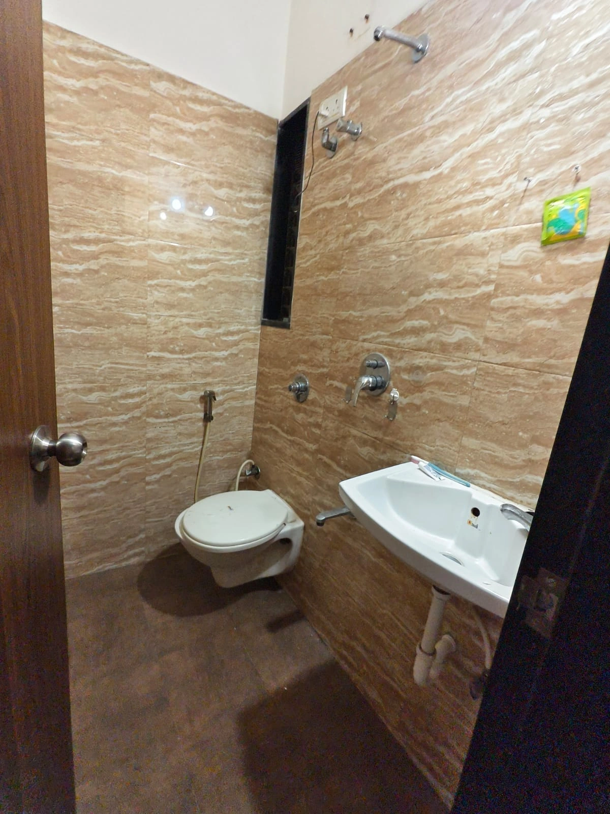 1 BHK Flat for Rent in Sethia Sea View, Goregaon West